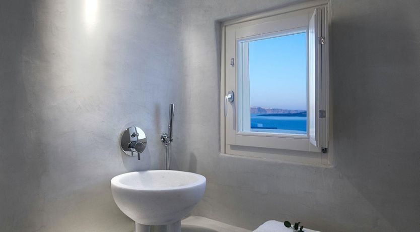 Photo of Cliffside Serenity