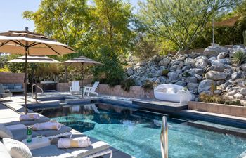 The Desert Pine Holiday Home