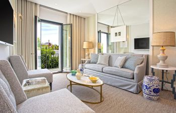 The Tranquility Apartment