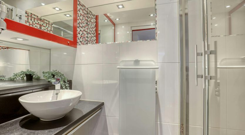 Photo of Modern Time