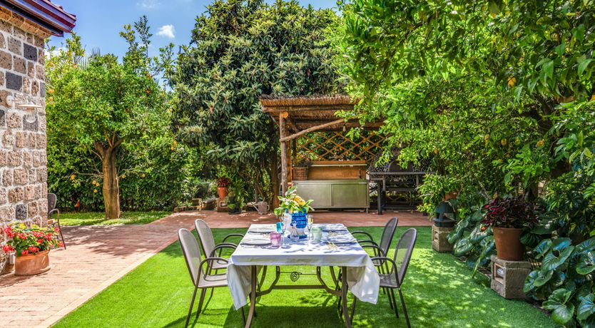 Photo of Sweet Lemon Grove