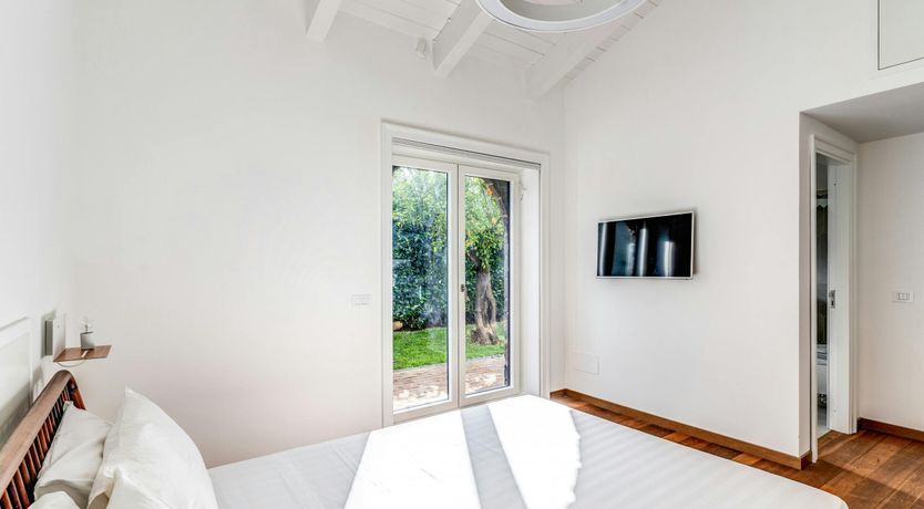 Photo of Sweet Lemon Grove