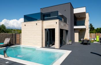 Krneza Retreat Holiday Home