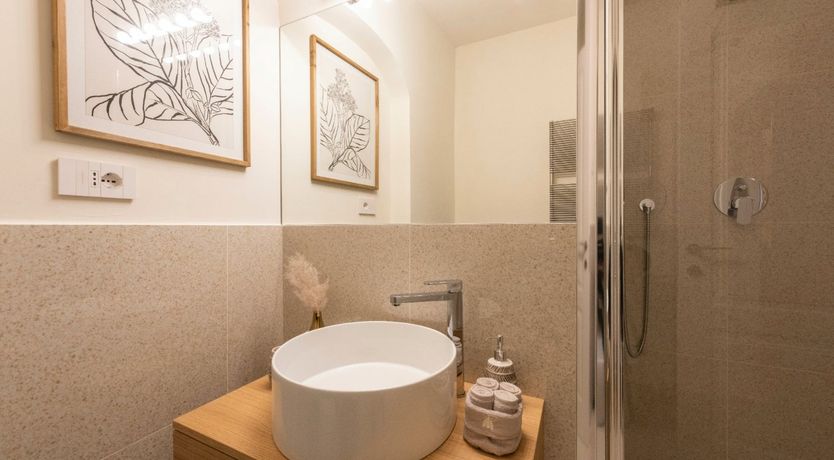 Photo of The Champagne Scene