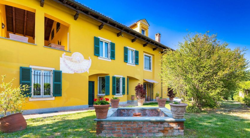 Photo of Sunset Manor