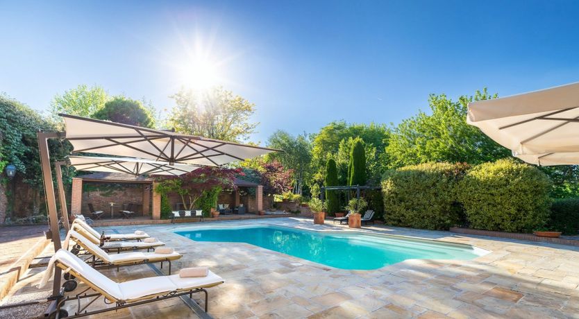 Photo of Sunset Manor