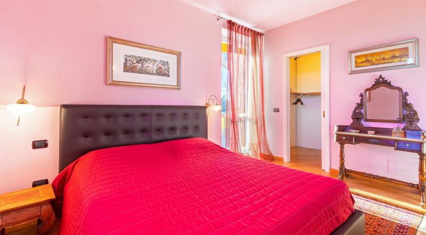 Photo of Sunset Manor