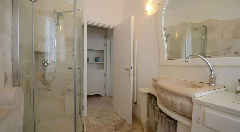 Photo of The Poet's Paradise