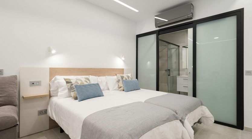 Photo of With the Sea on My Heart