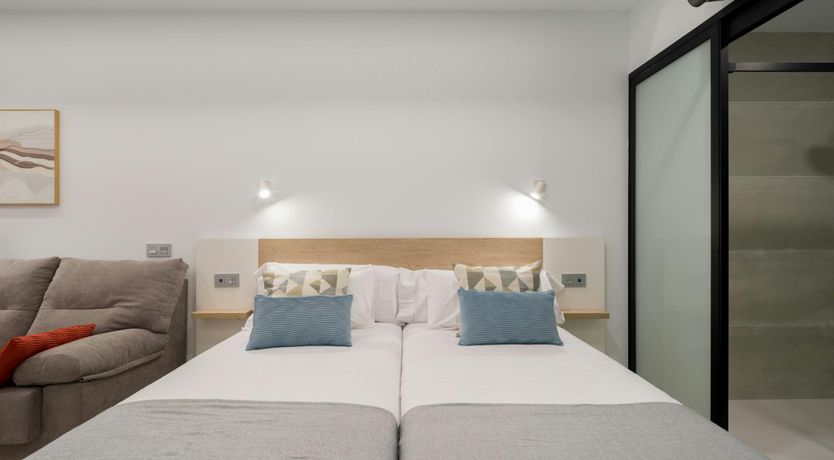 Photo of With the Sea on My Heart