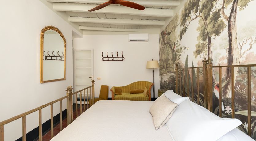 Photo of Roman Ochre