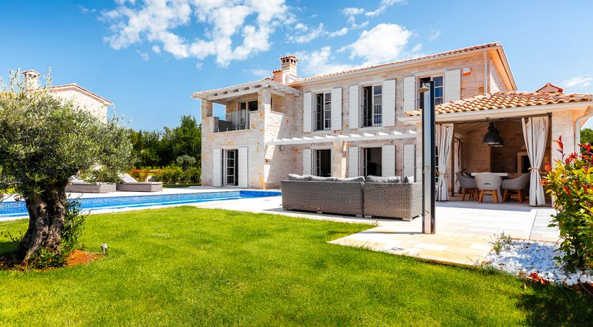 Photo of Hero of the Lake