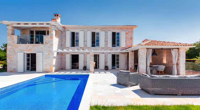 Photo of Hero of the Lake