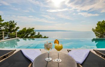 Brela Bliss Holiday Home