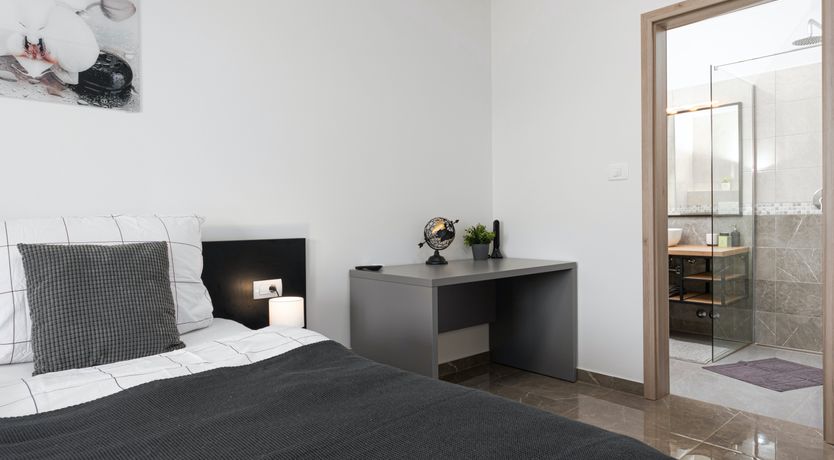 Photo of Honey Honey Honey