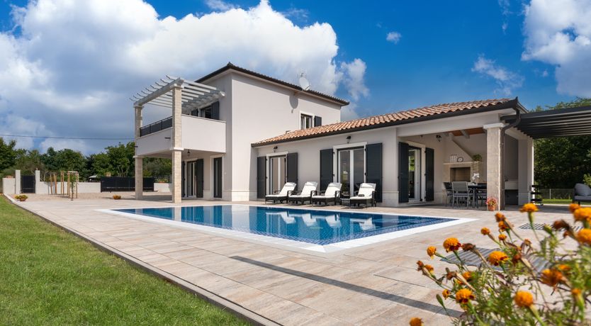 Photo of Honey Honey Honey