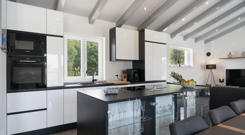 Photo of Honey Honey Honey