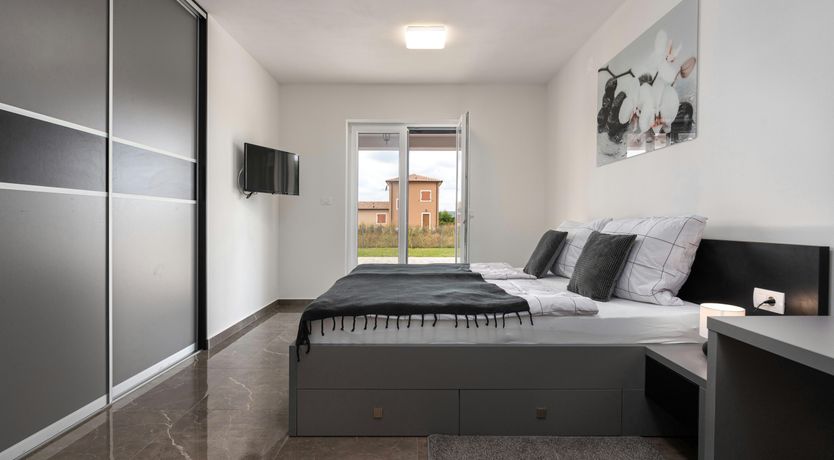 Photo of Honey Honey Honey