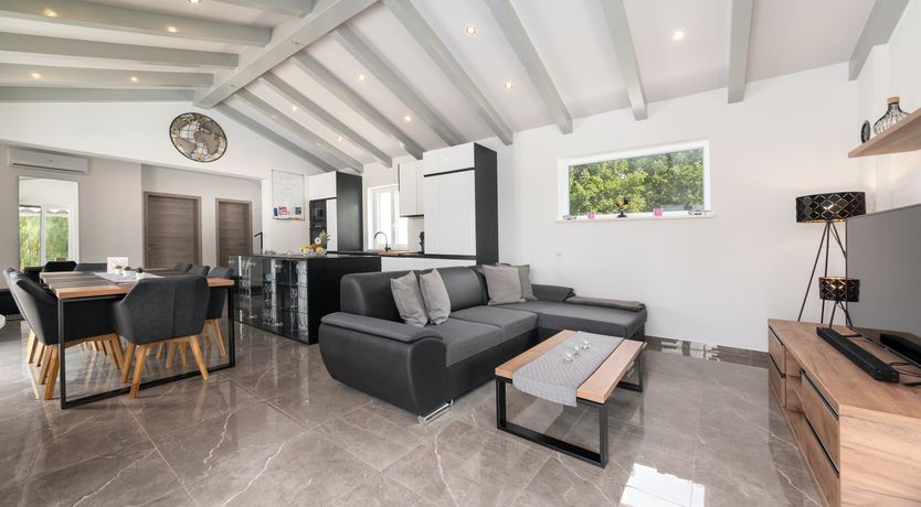 Photo of Honey Honey Honey