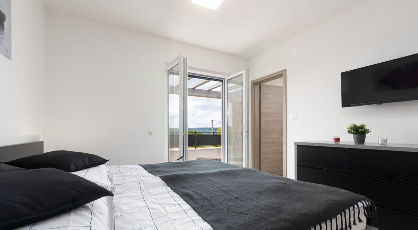 Photo of Honey Honey Honey