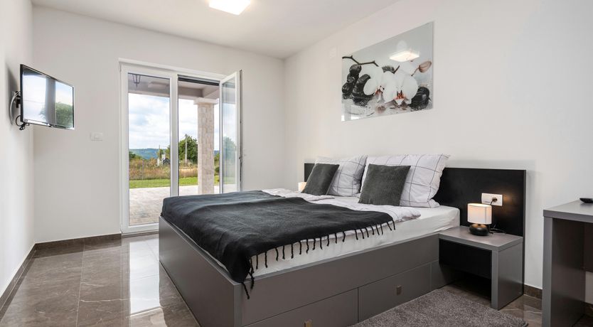 Photo of Honey Honey Honey