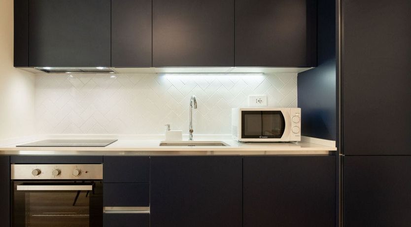 Photo of Emblem of the Lily