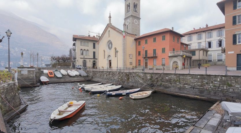 Photo of Charming Hideout by the Lake