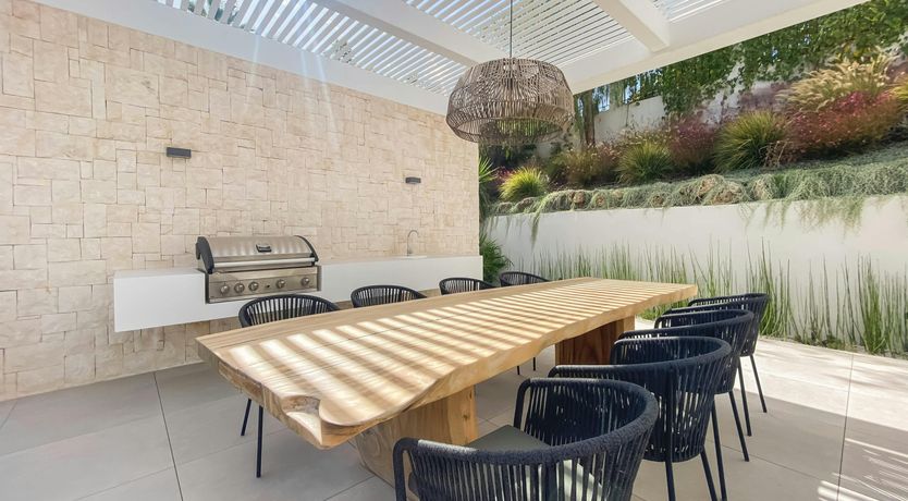 Photo of Nueva Oasis