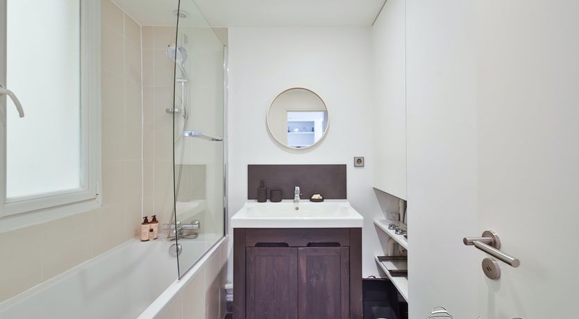 Photo of Le Charme Parisien