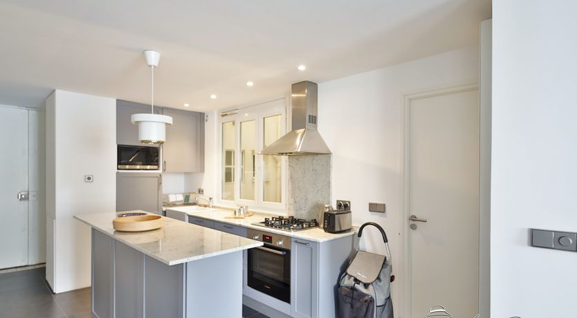 Photo of Le Charme Parisien