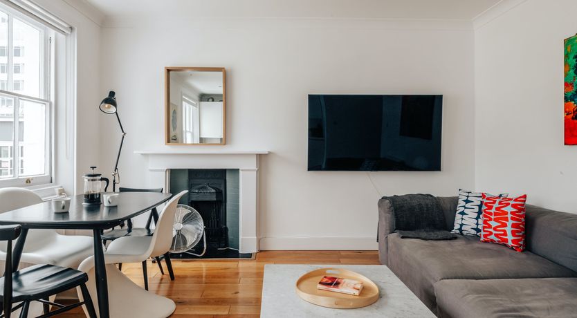 Photo of The Equinox