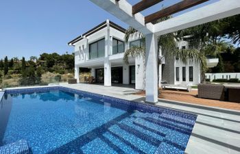 Private Oasis Villa