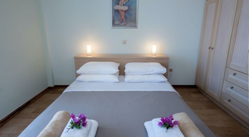 Photo of Kastellanoi Oasis