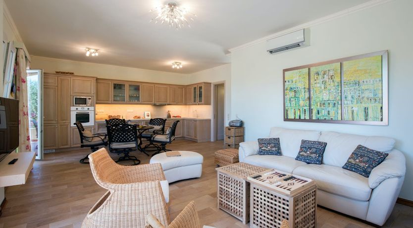 Photo of Kastellanoi Oasis