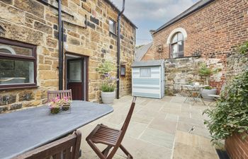 Quaint Seaside Haven Holiday Home