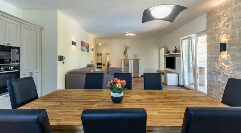 Photo of Cliffside Hideaway