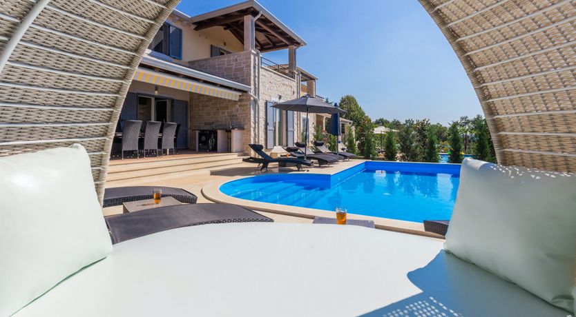 Photo of Cliffside Hideaway