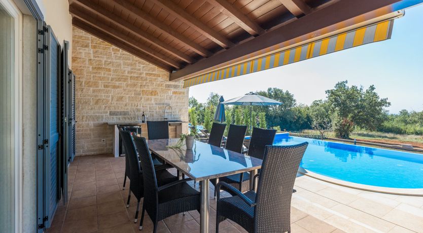 Photo of Cliffside Hideaway