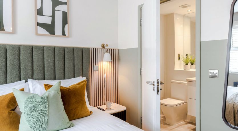 Photo of The Royal Blue