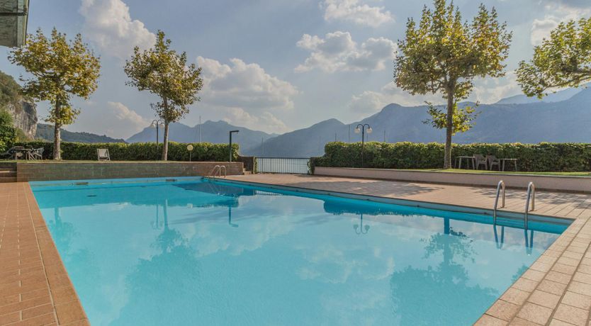 Photo of Lake Daydream