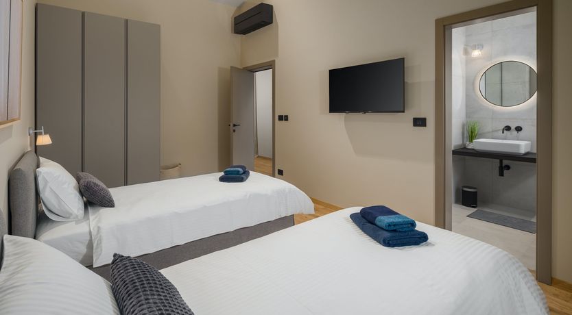 Photo of Bale Breeze