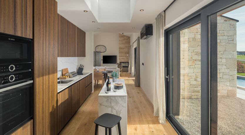 Photo of Bale Breeze