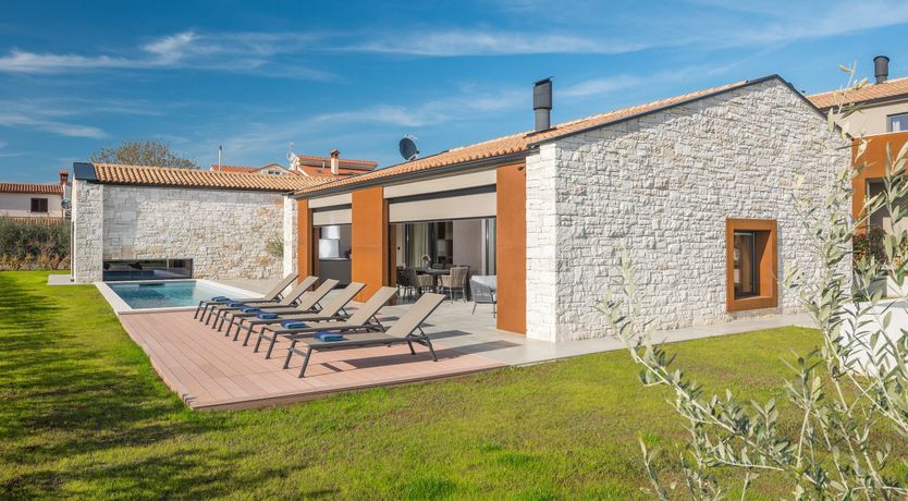 Photo of Bale Breeze