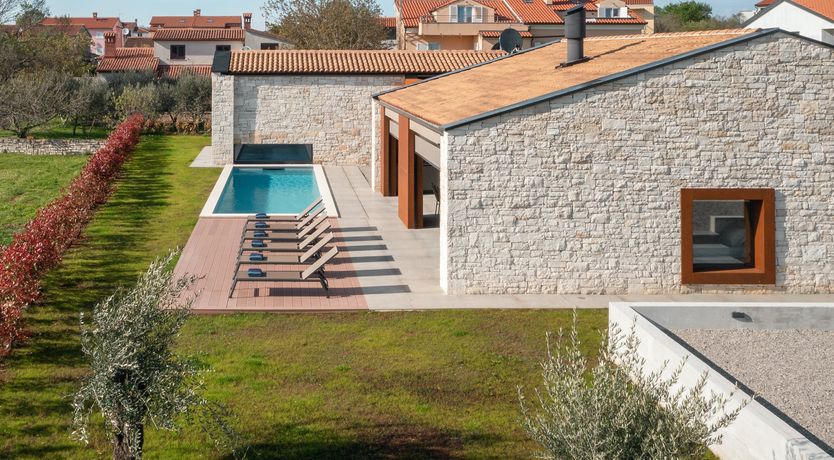 Photo of Bale Breeze