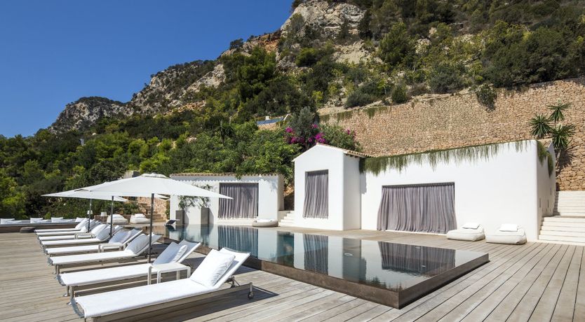 Photo of Cliffside Bliss