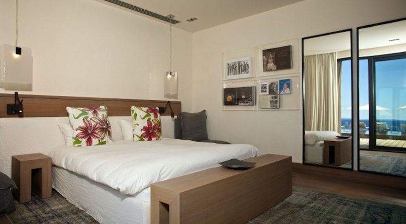 Photo of Cliffside Bliss