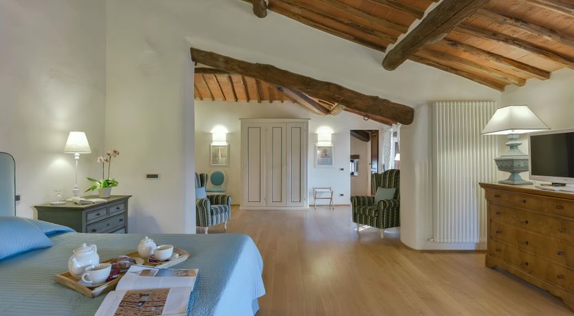 Photo of The Chianti Essence