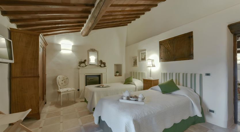 Photo of The Chianti Essence