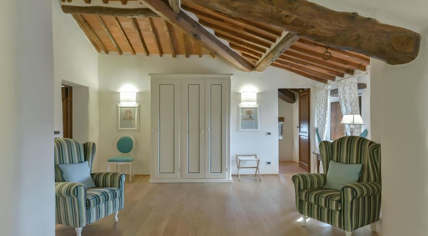 Photo of The Chianti Essence