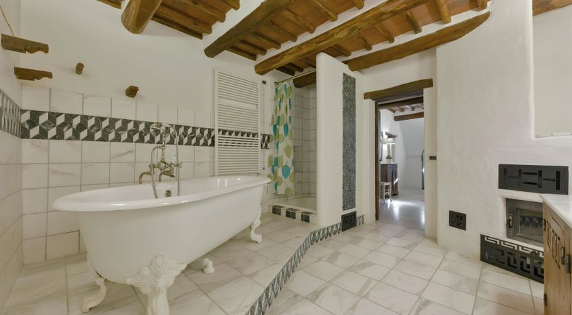 Photo of The Chianti Essence